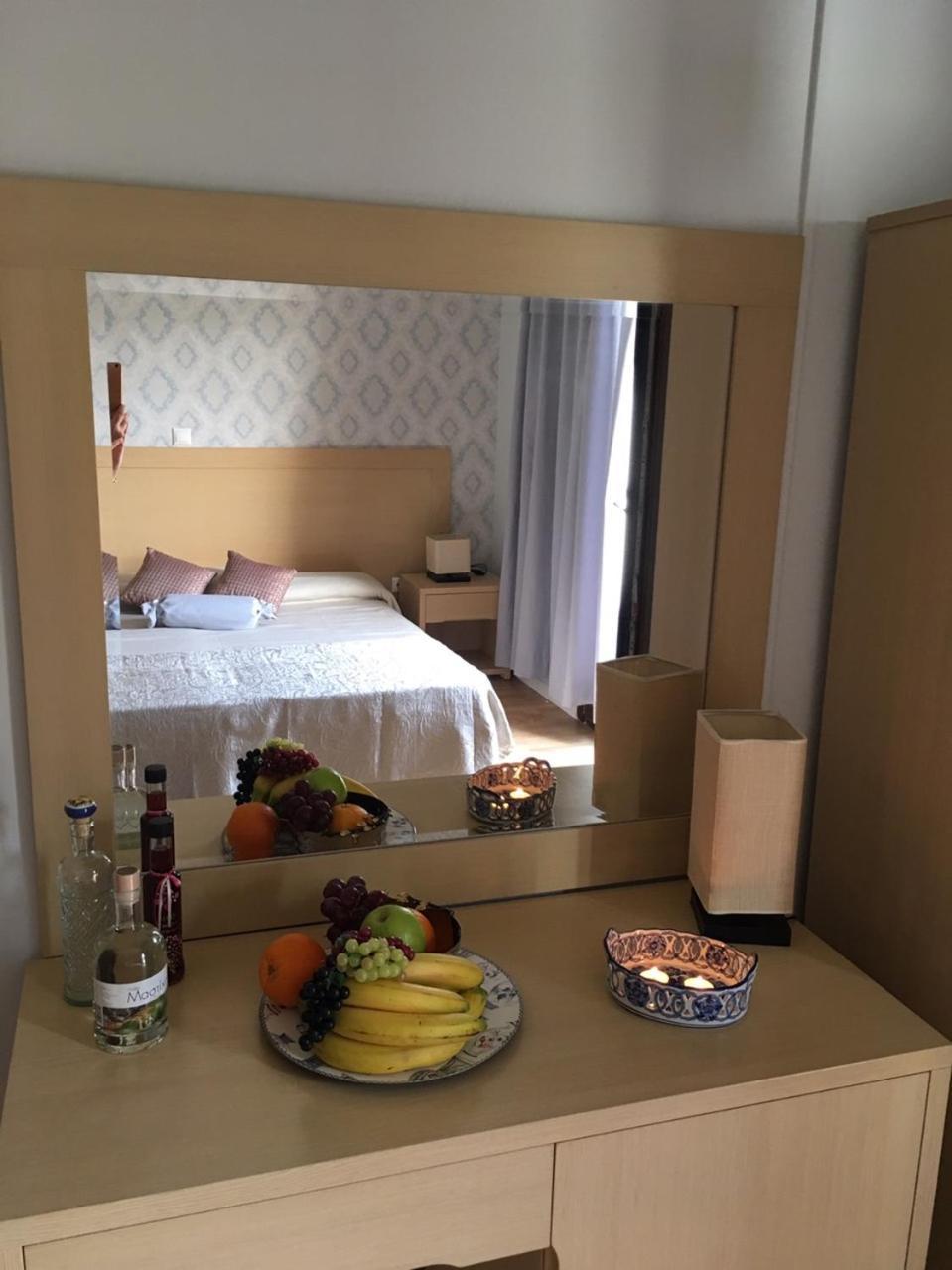 Aphrodite Hotel Syros Кинион Экстерьер фото